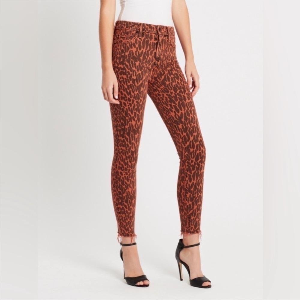 MOTHER High Waisted Looker Ankle Fray Jeans in Animal Attraction 27